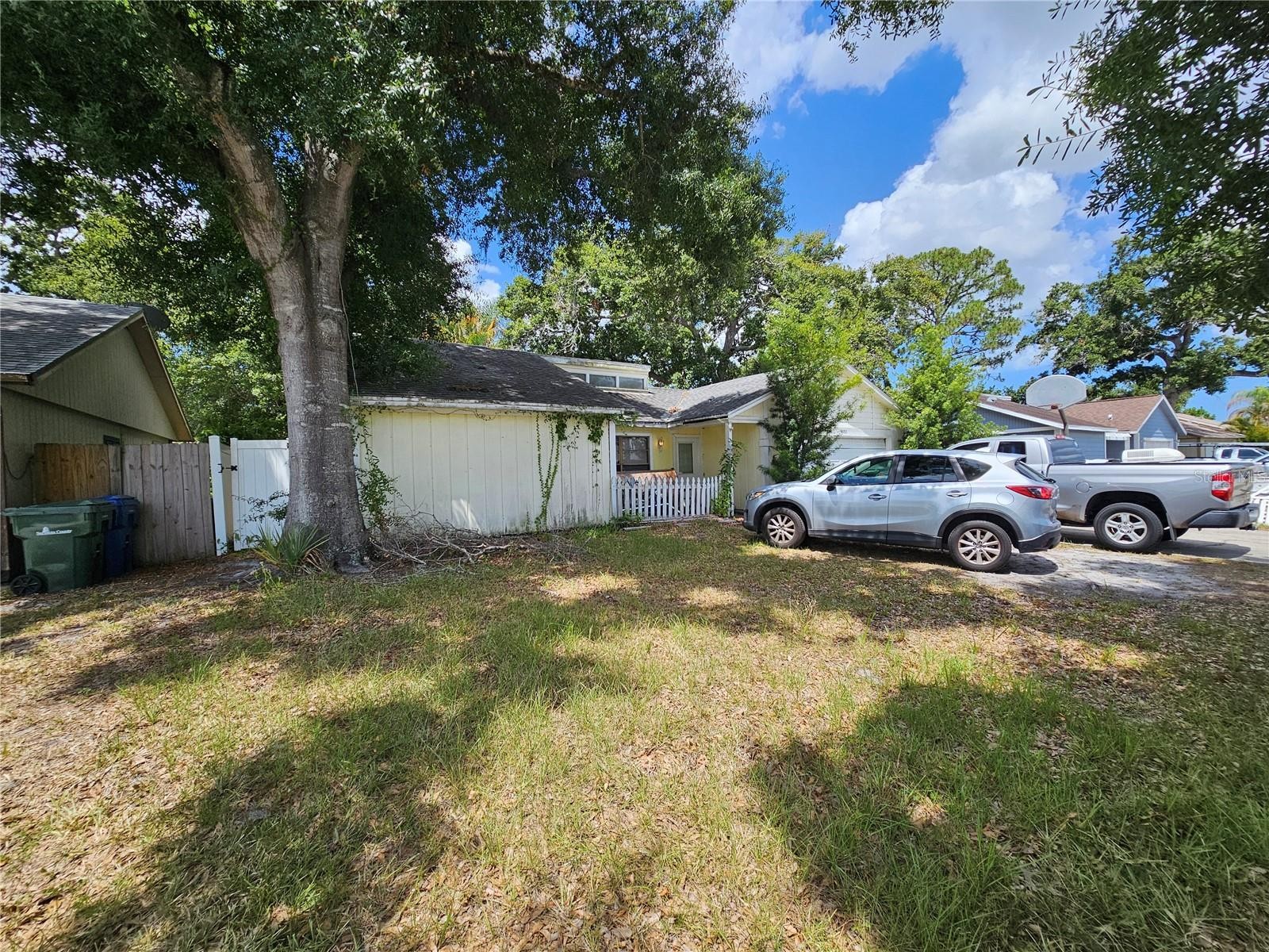 4153 LANCASTER DR