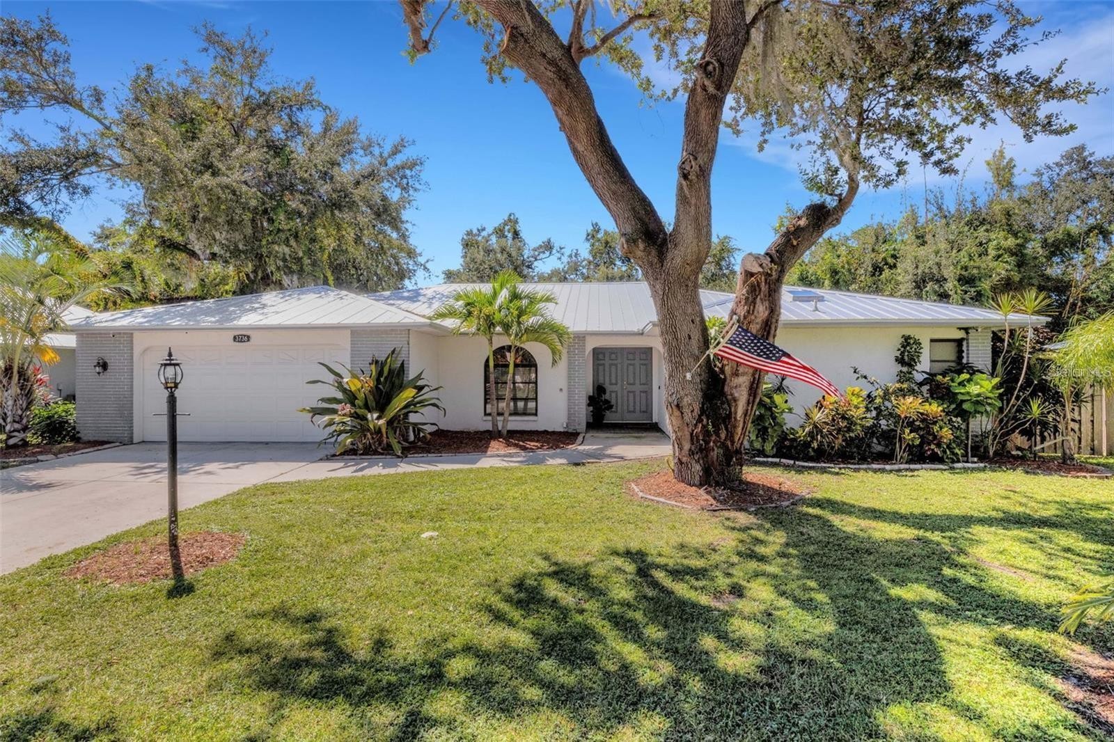 3736 MAPLE HOLLOW CT