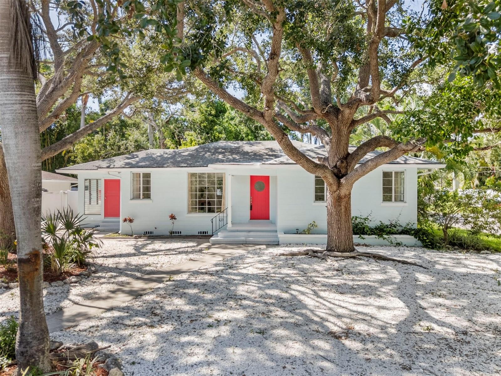 2002 VIRGINIA DR