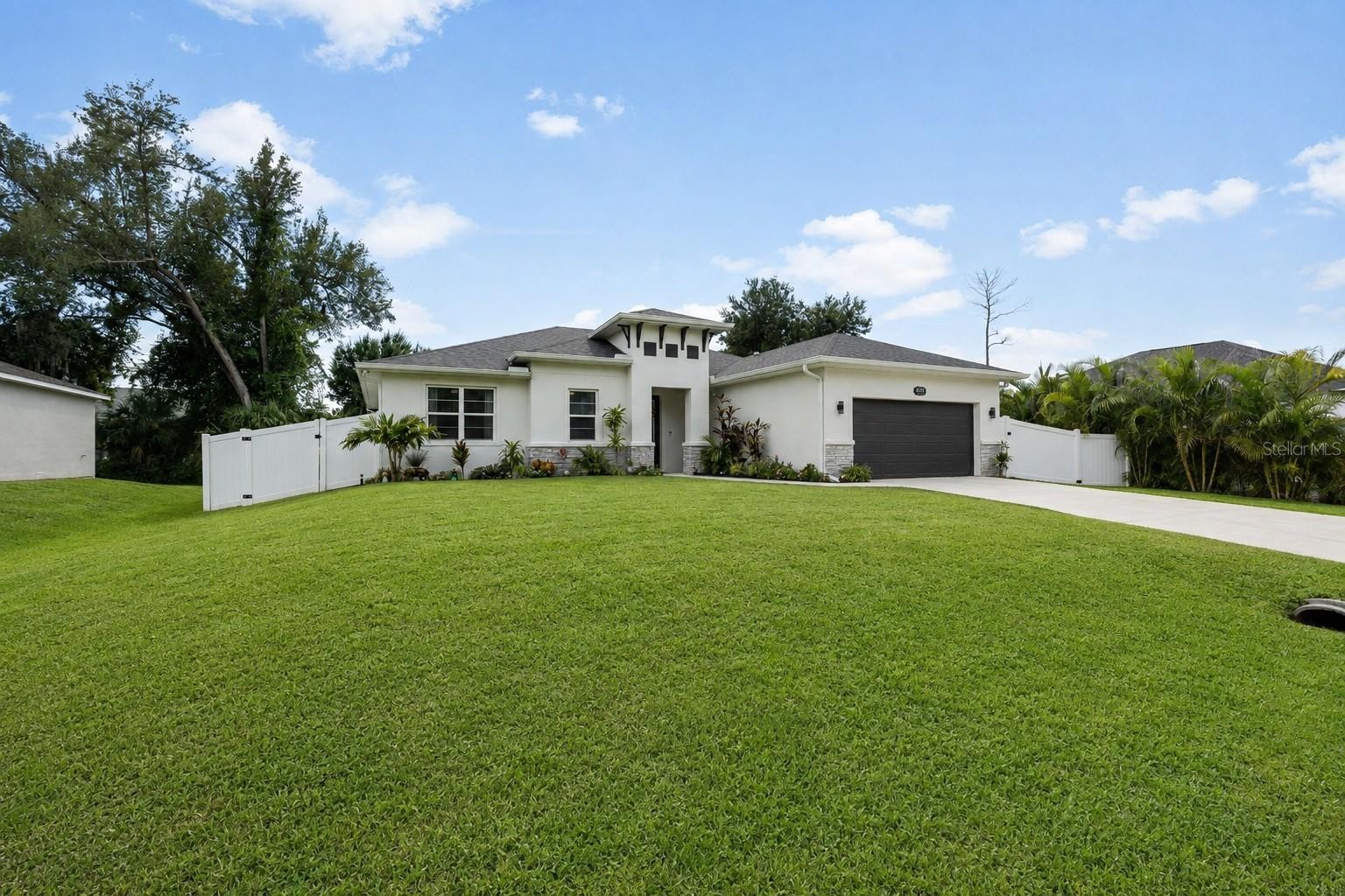4033 UNION LN