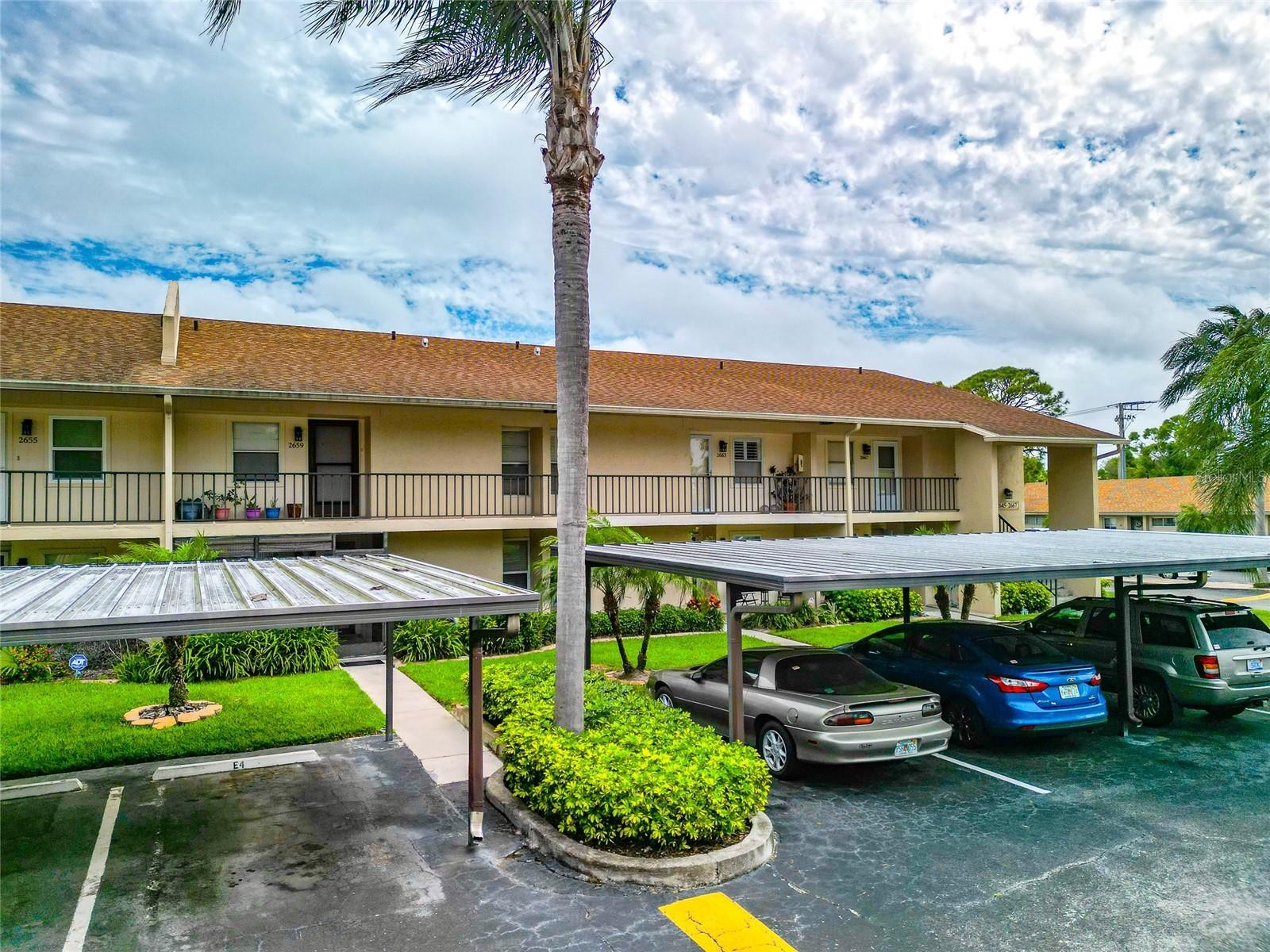 2657 WOODGATE LN #E4