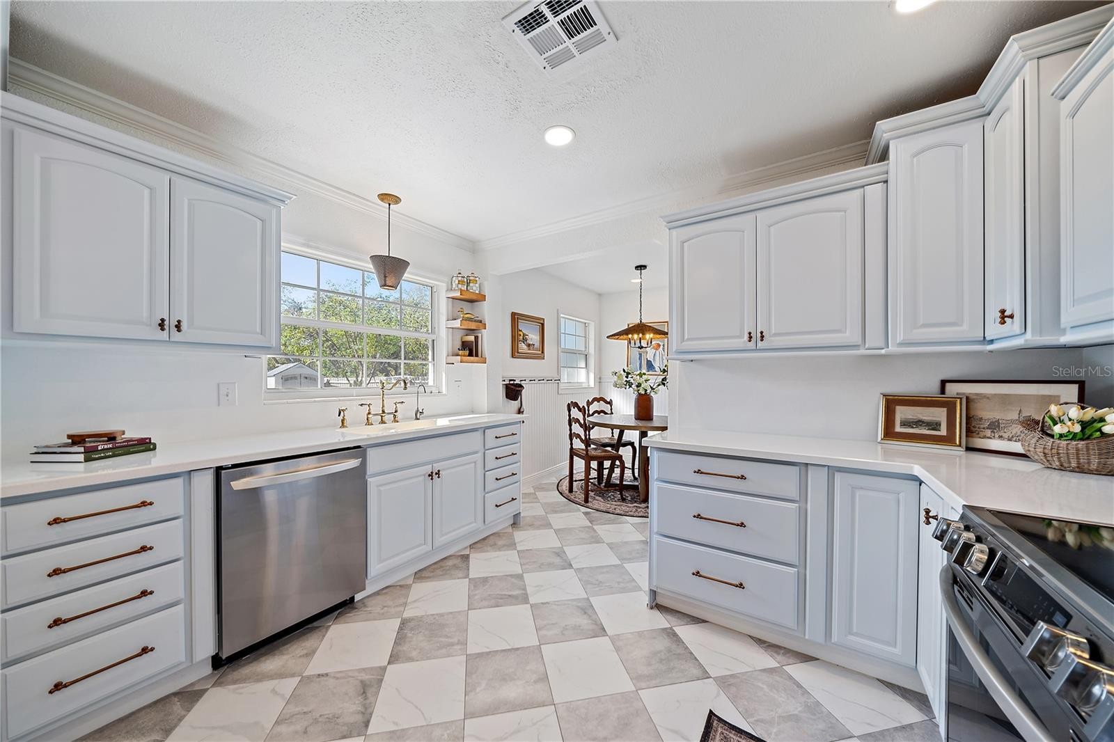 7746 WESTMORELAND DR