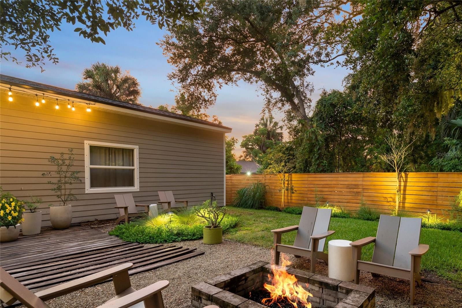 319 BEARDED OAKS CIR
