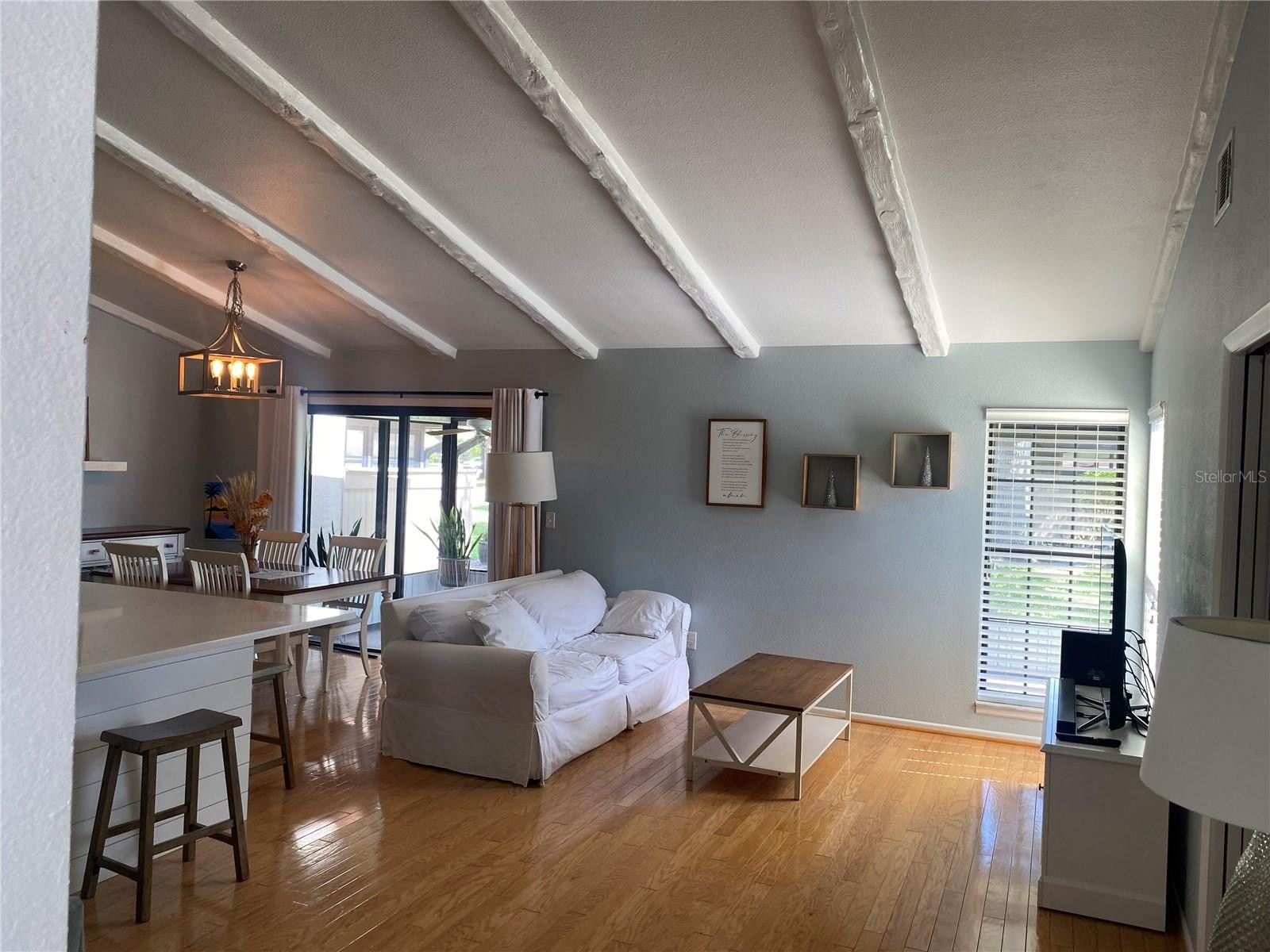 5736 BEAUMONT LOOP