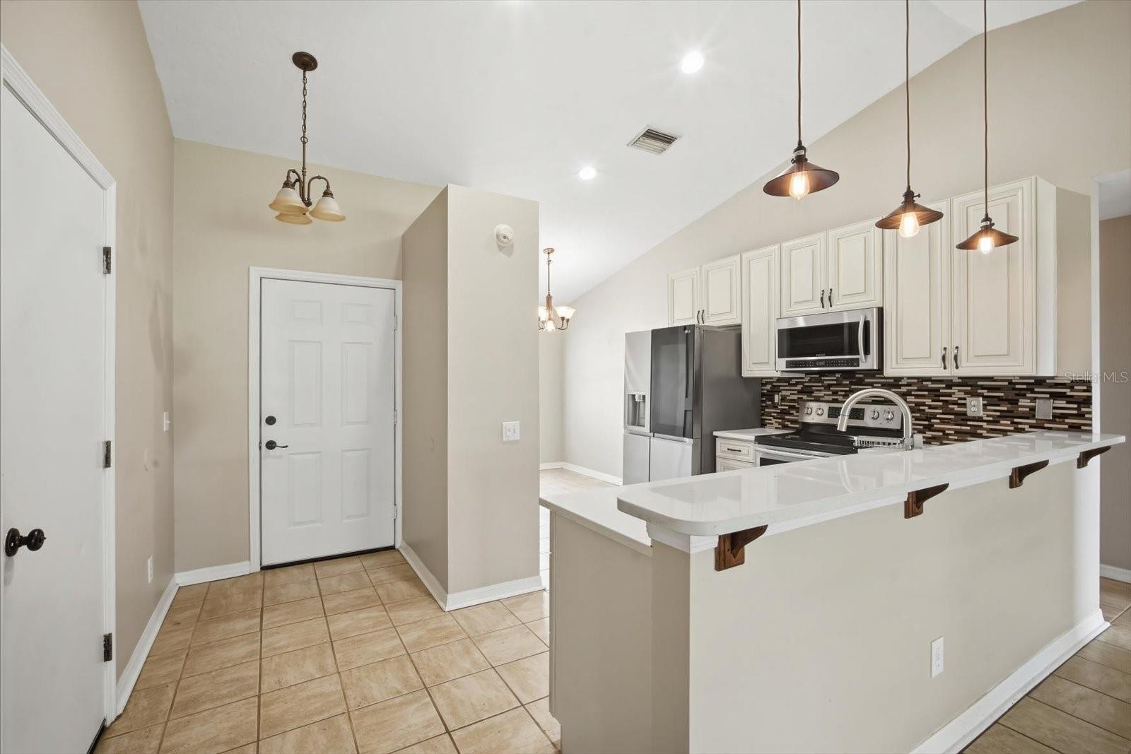 11609 4TH AVE E
