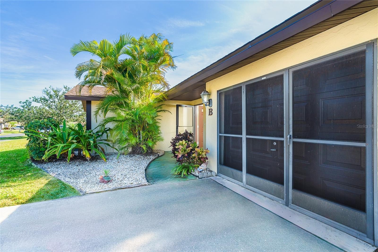 213 HIGH POINT DR #213B