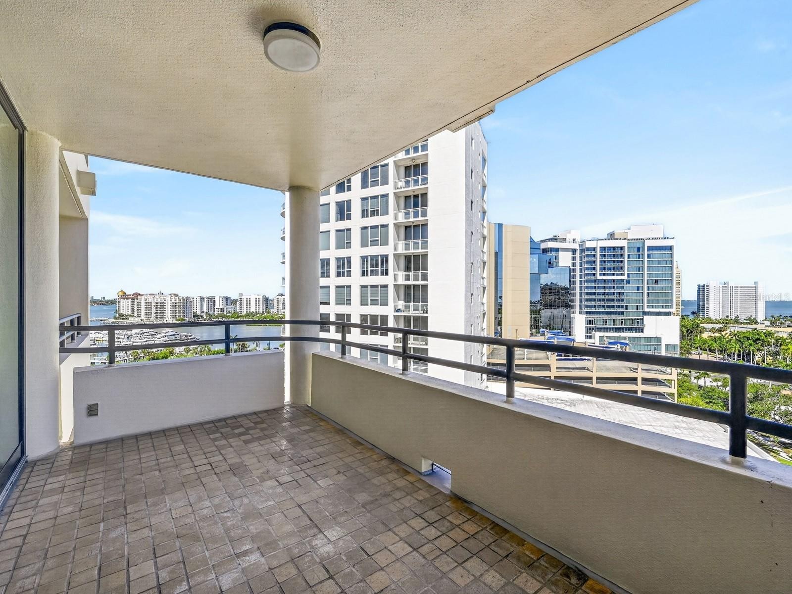 1255 N GULFSTREAM AVE #1101