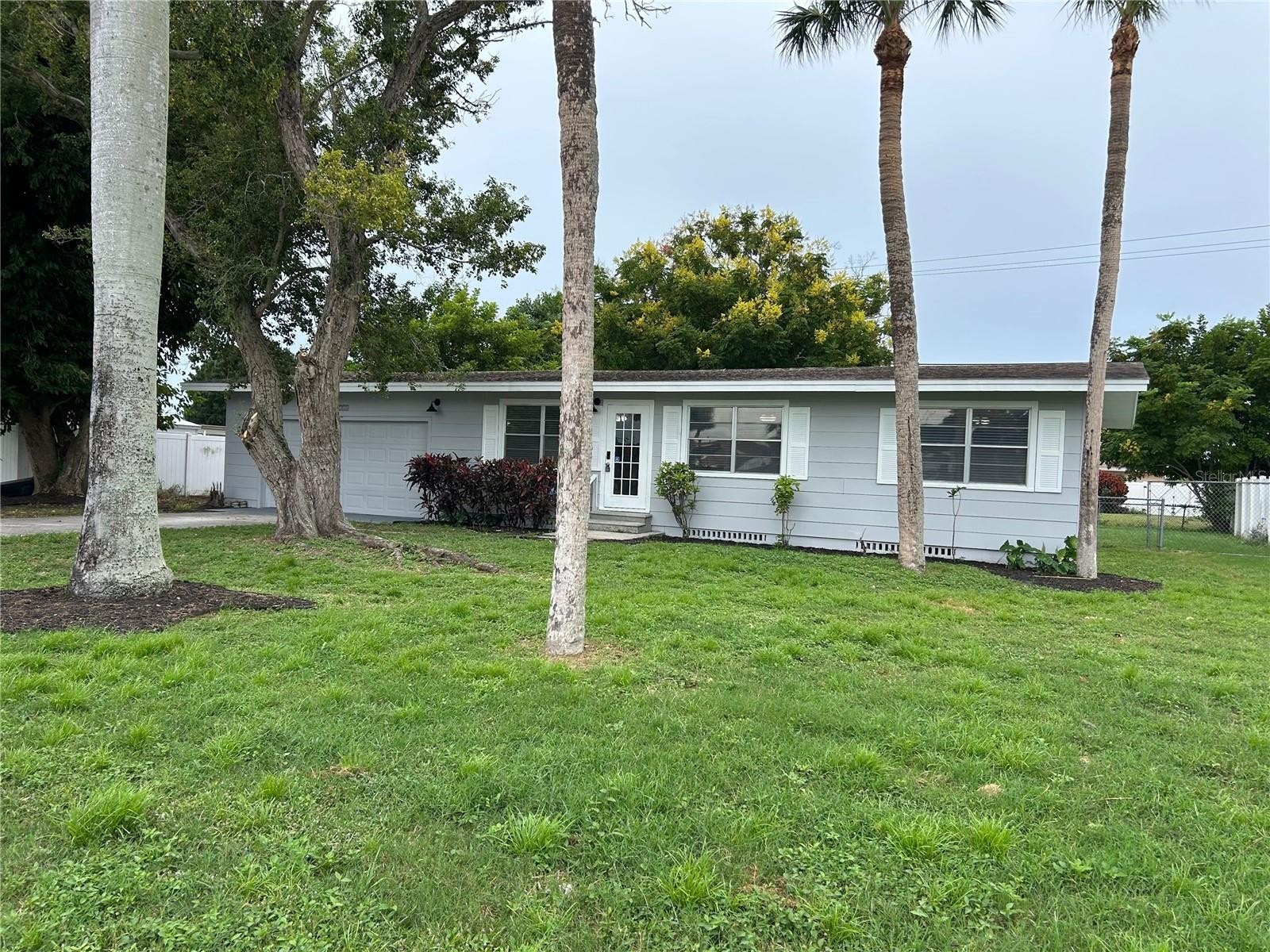 4708 PARK ACRES DR