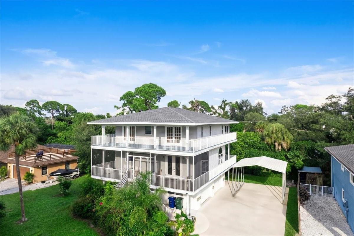 1775 SCENIC DR