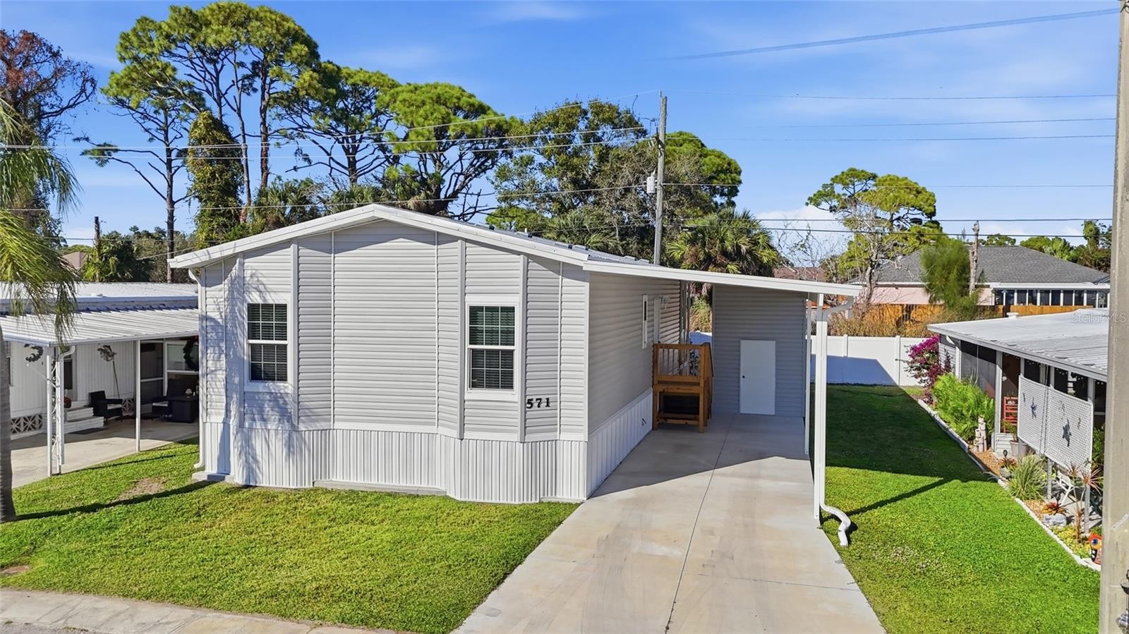 571 ORIENTAL POPPY DR