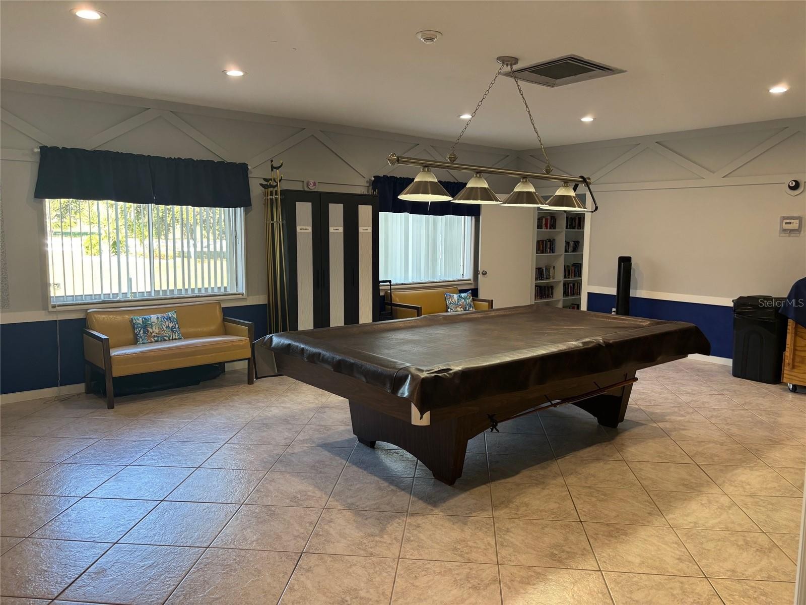 1540 GLEN OAKS DR E #B222