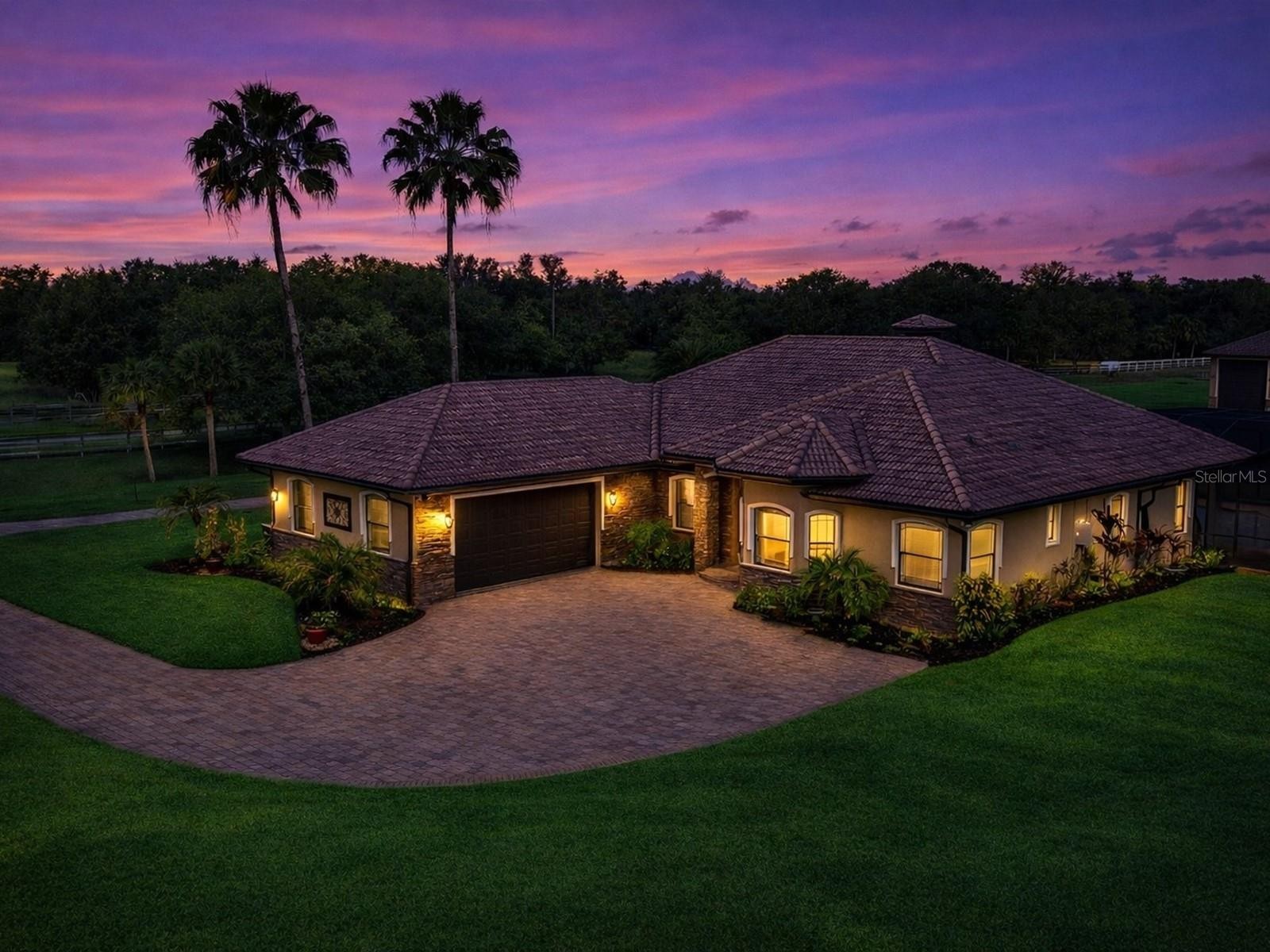 17001 DEER PRAIRIE DR