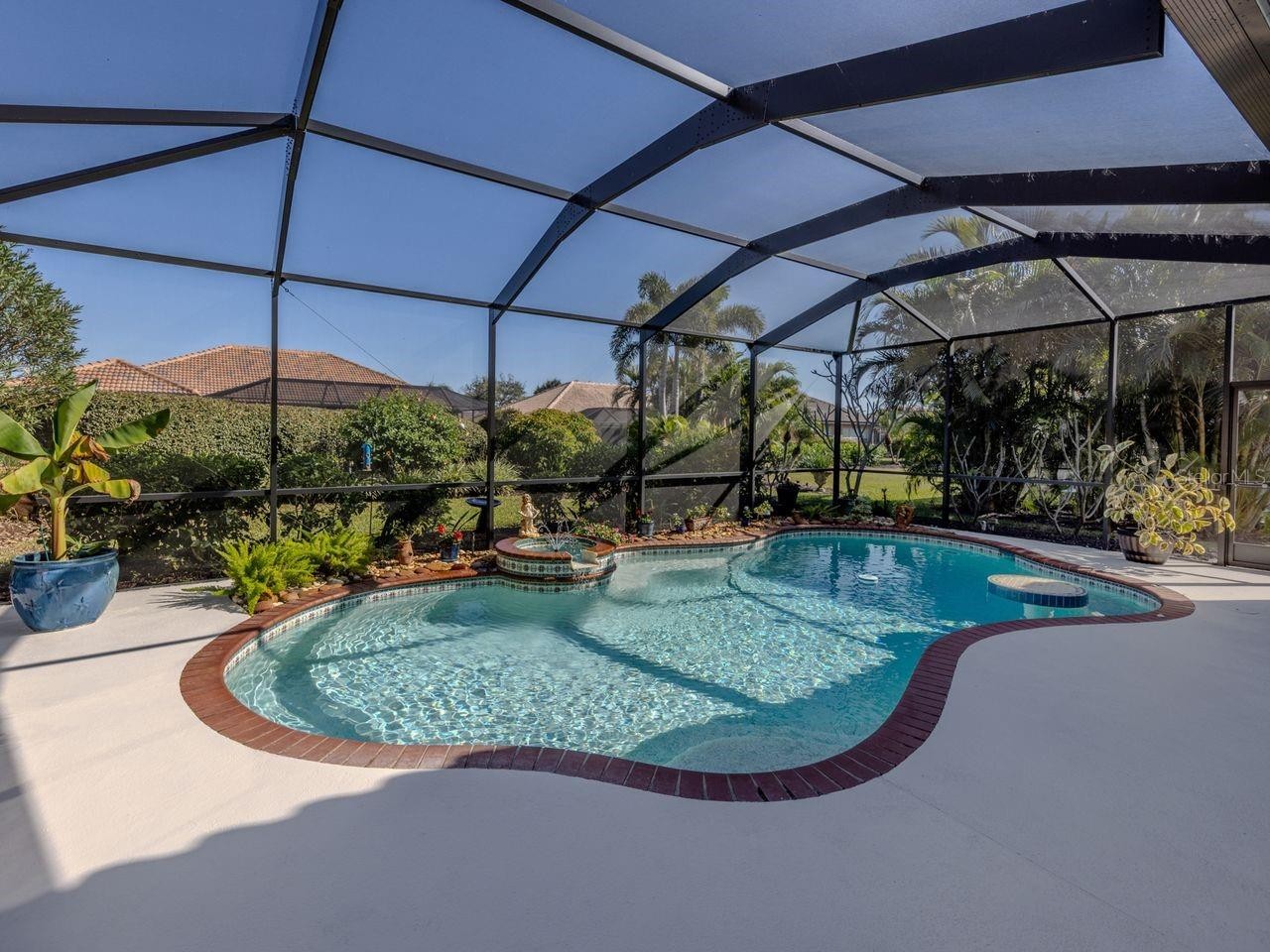 529 LAKE OF THE WOODS DR