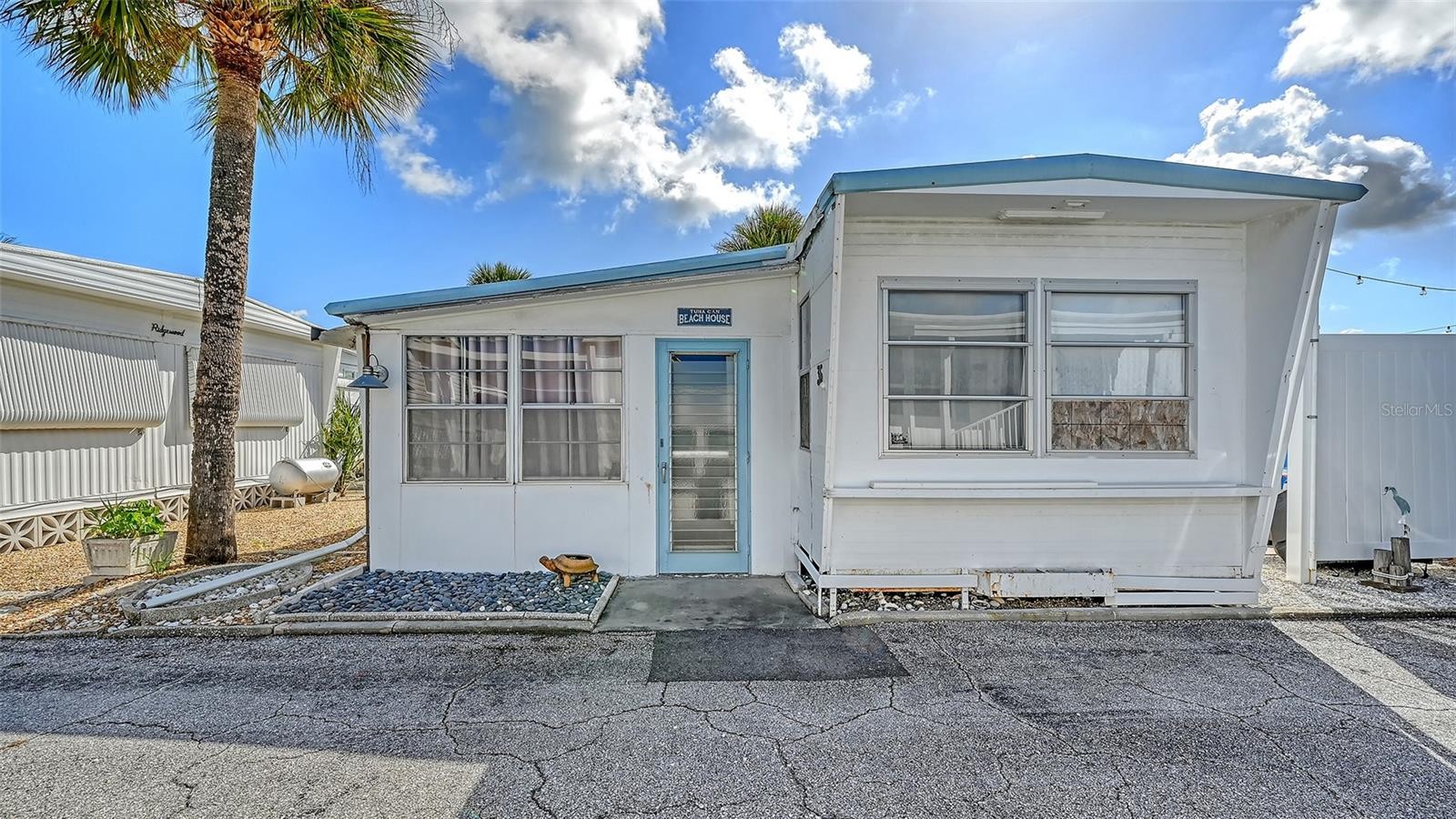 36 TWIN SHORES BLVD
