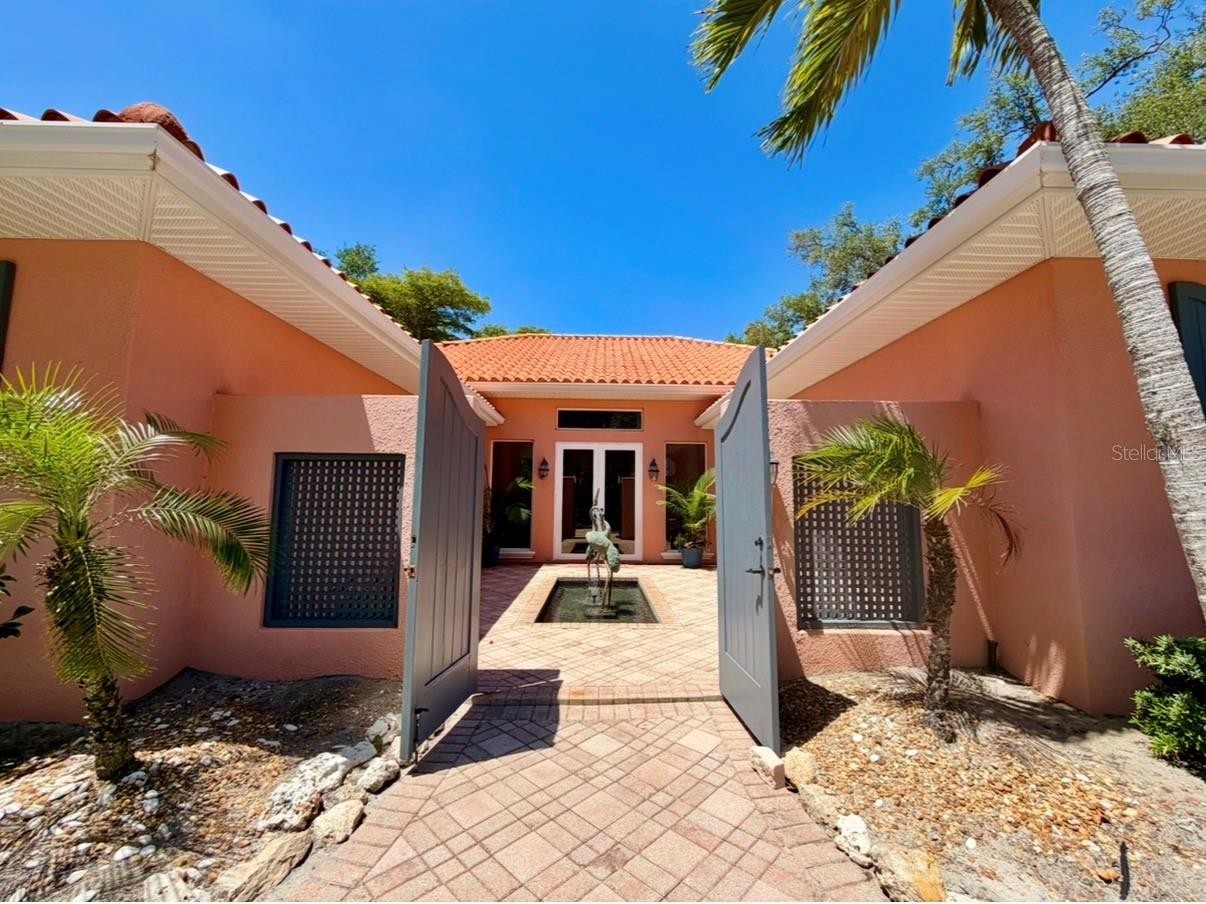 4939 PEREGRINE POINT WAY