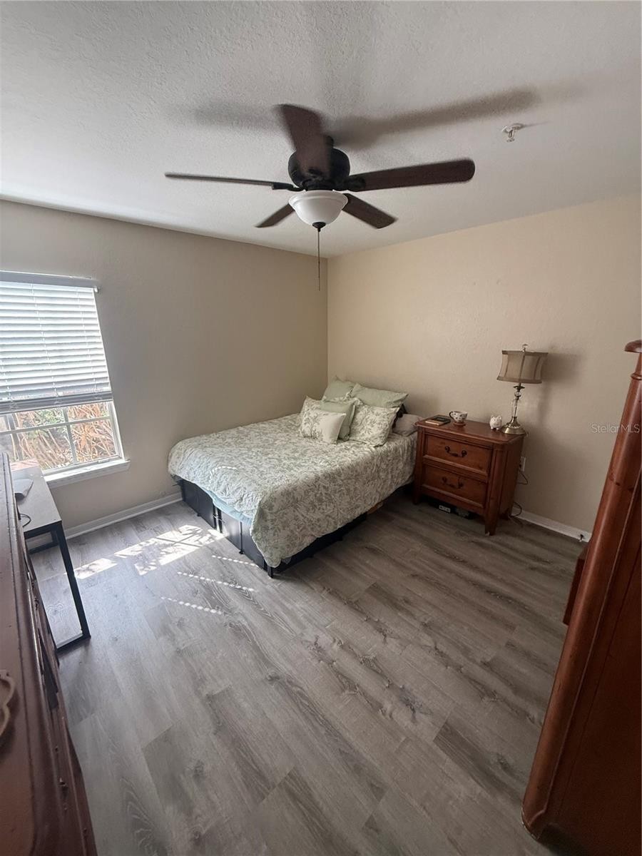 8911 MANOR LOOP #106