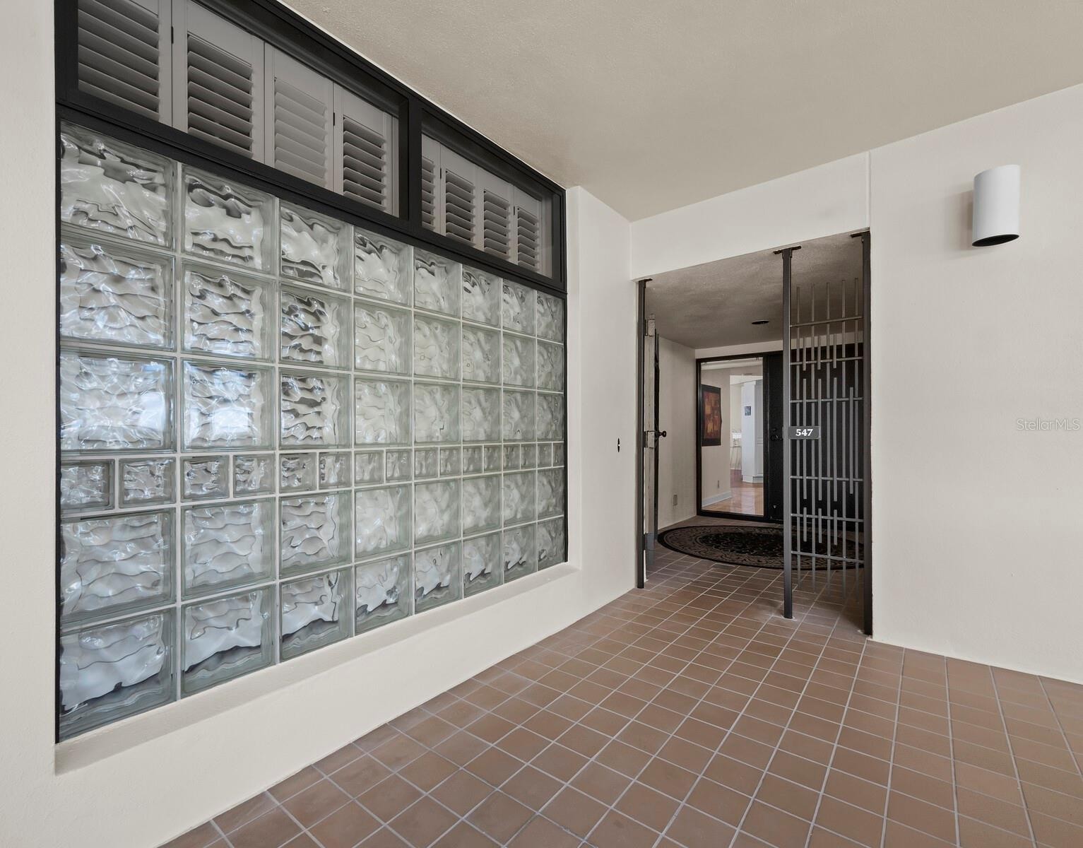 2110 HARBOURSIDE DR #547