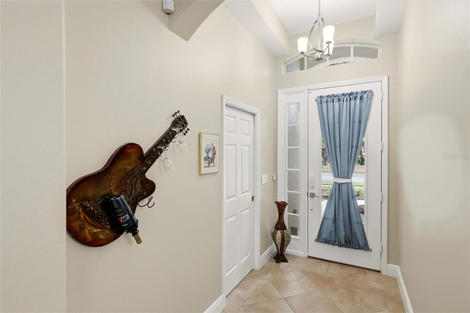 508 FALLBROOK DR