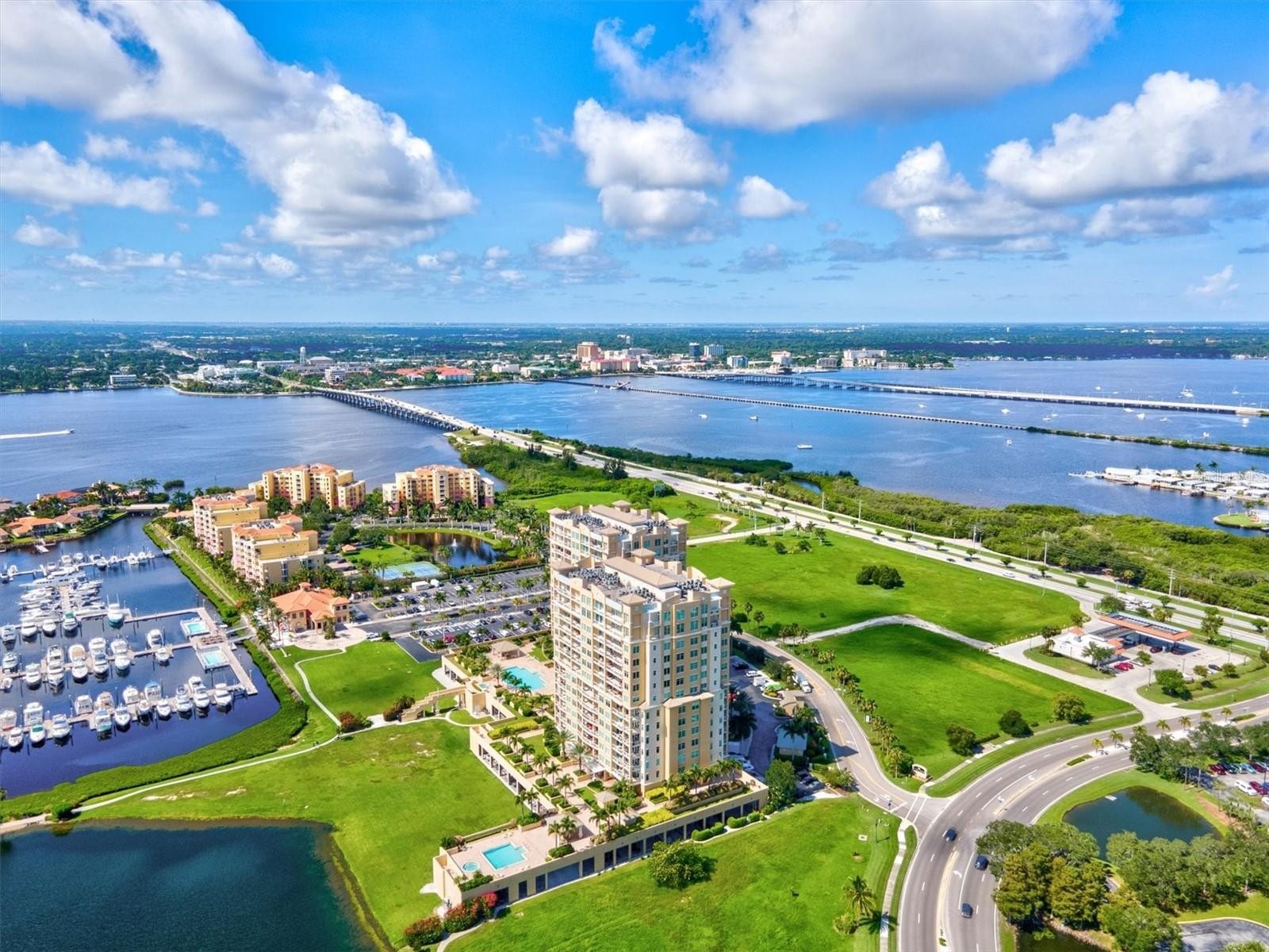 130 RIVIERA DUNES WAY #506