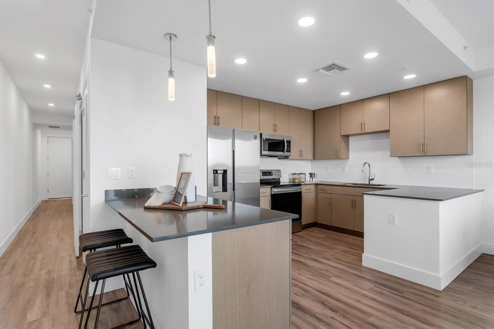 1709 N TAMIAMI TRL #503