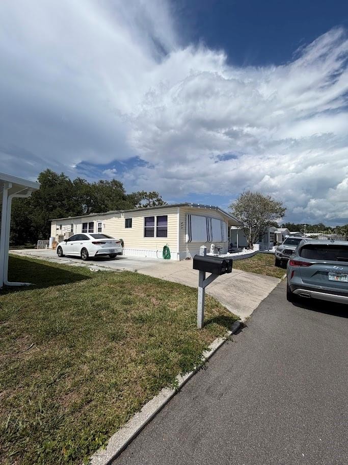 833 JOLANDA CIR