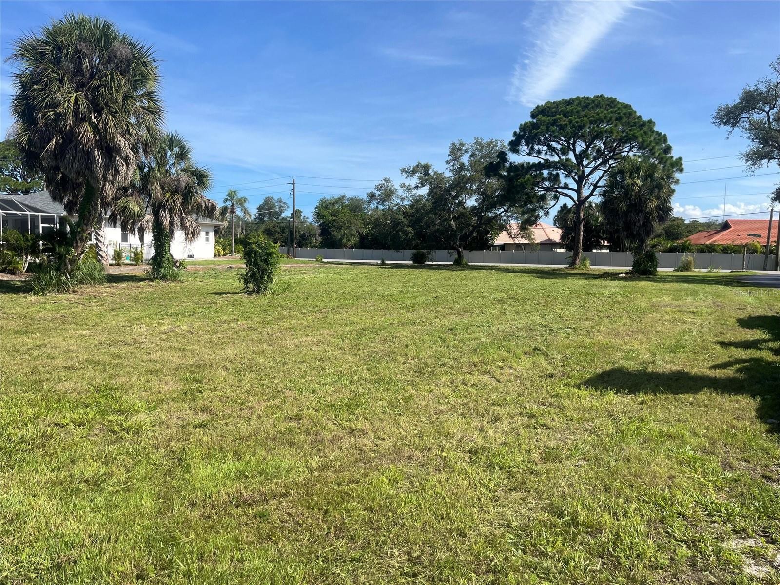0 LAUREL WOODS DR
