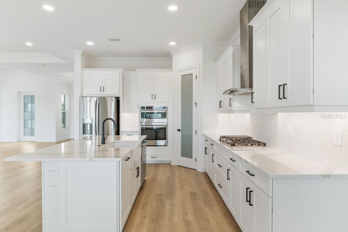 17536 MACARTHUR LOOP