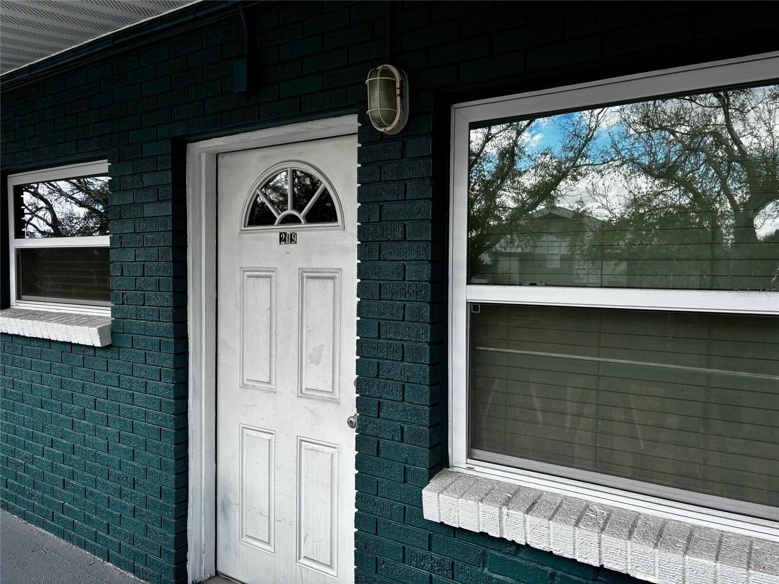 10004 CORTEZ RD W #209