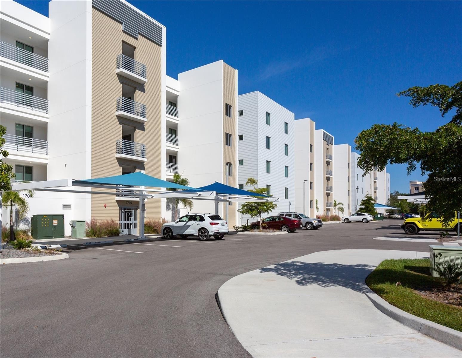 1709 N TAMIAMI TRAIL #514