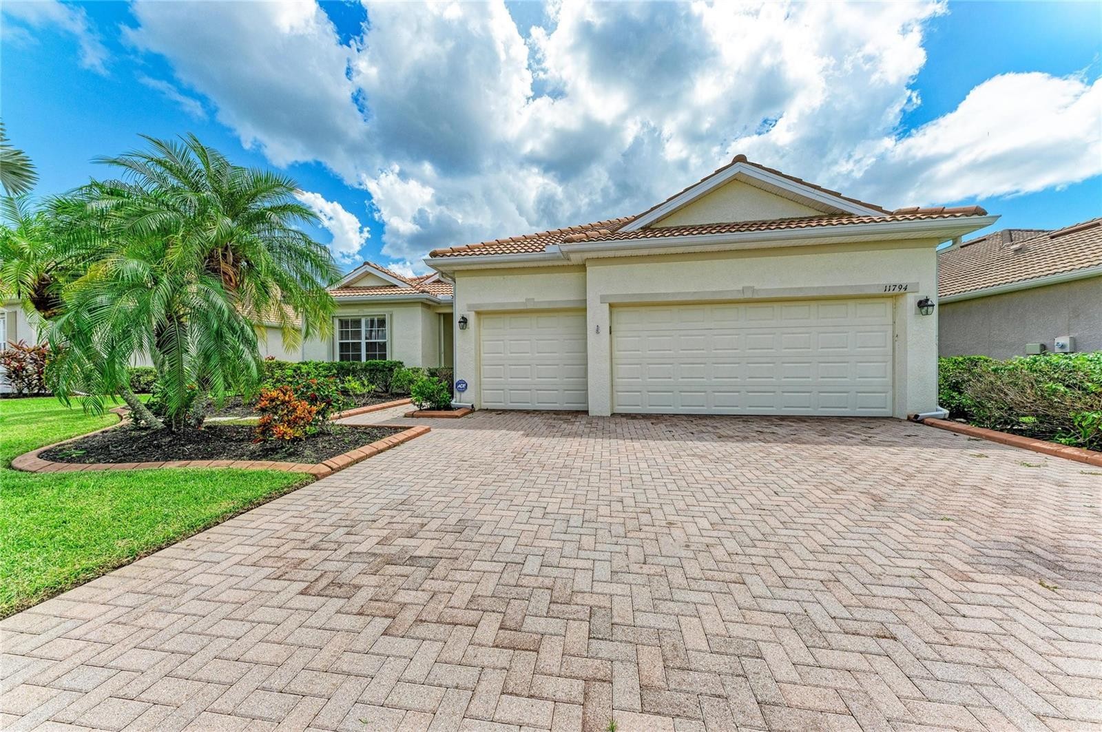 11794 GRANITE WOODS LOOP