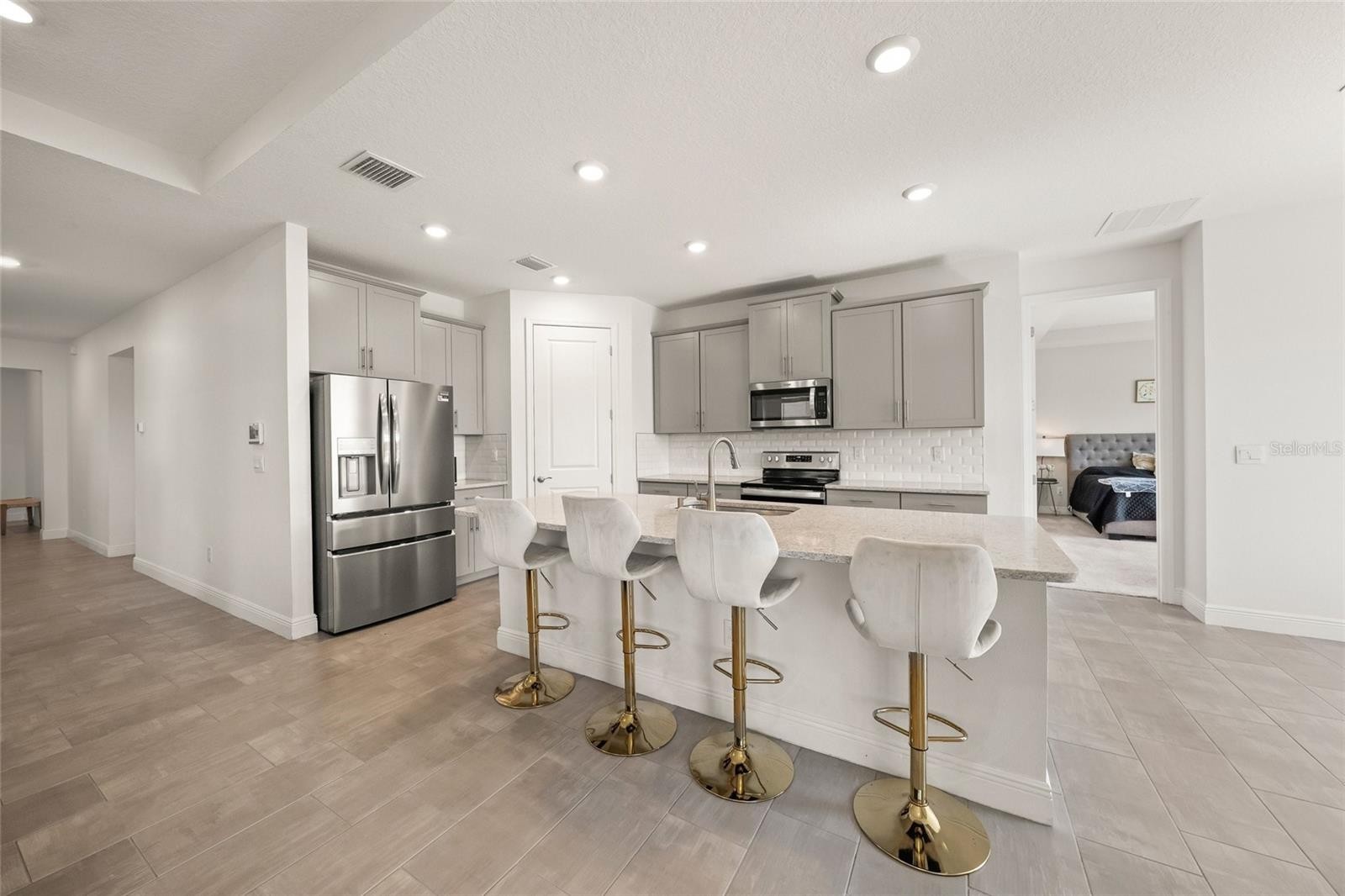 17718 BARLEY DR