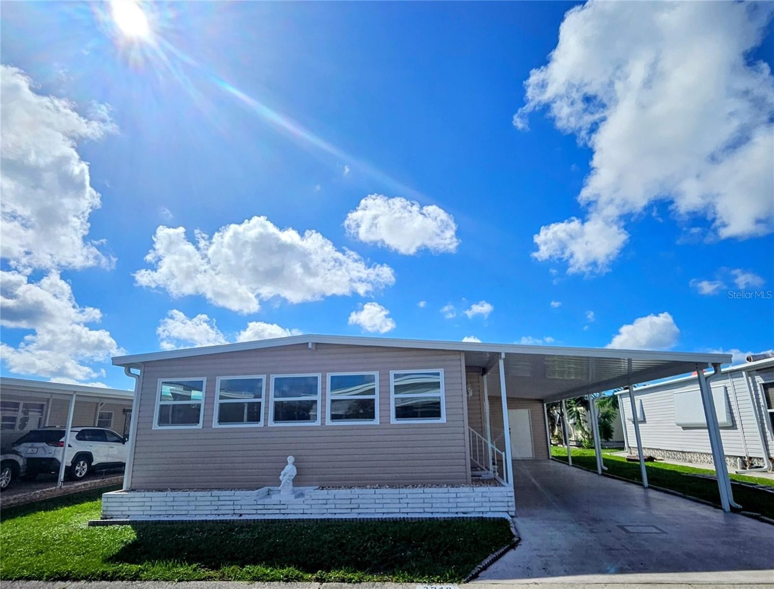 3218 SUMAC TER