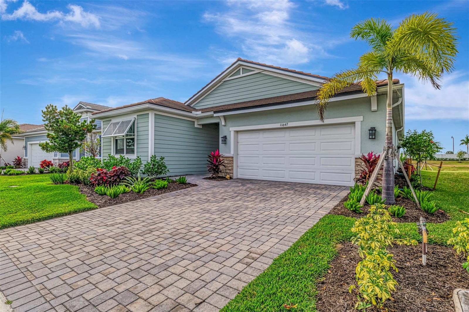 11647 MYAKKA BLUE DR