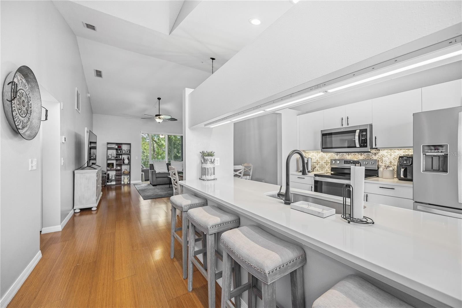 4240 BREEZEWAY BLVD #321