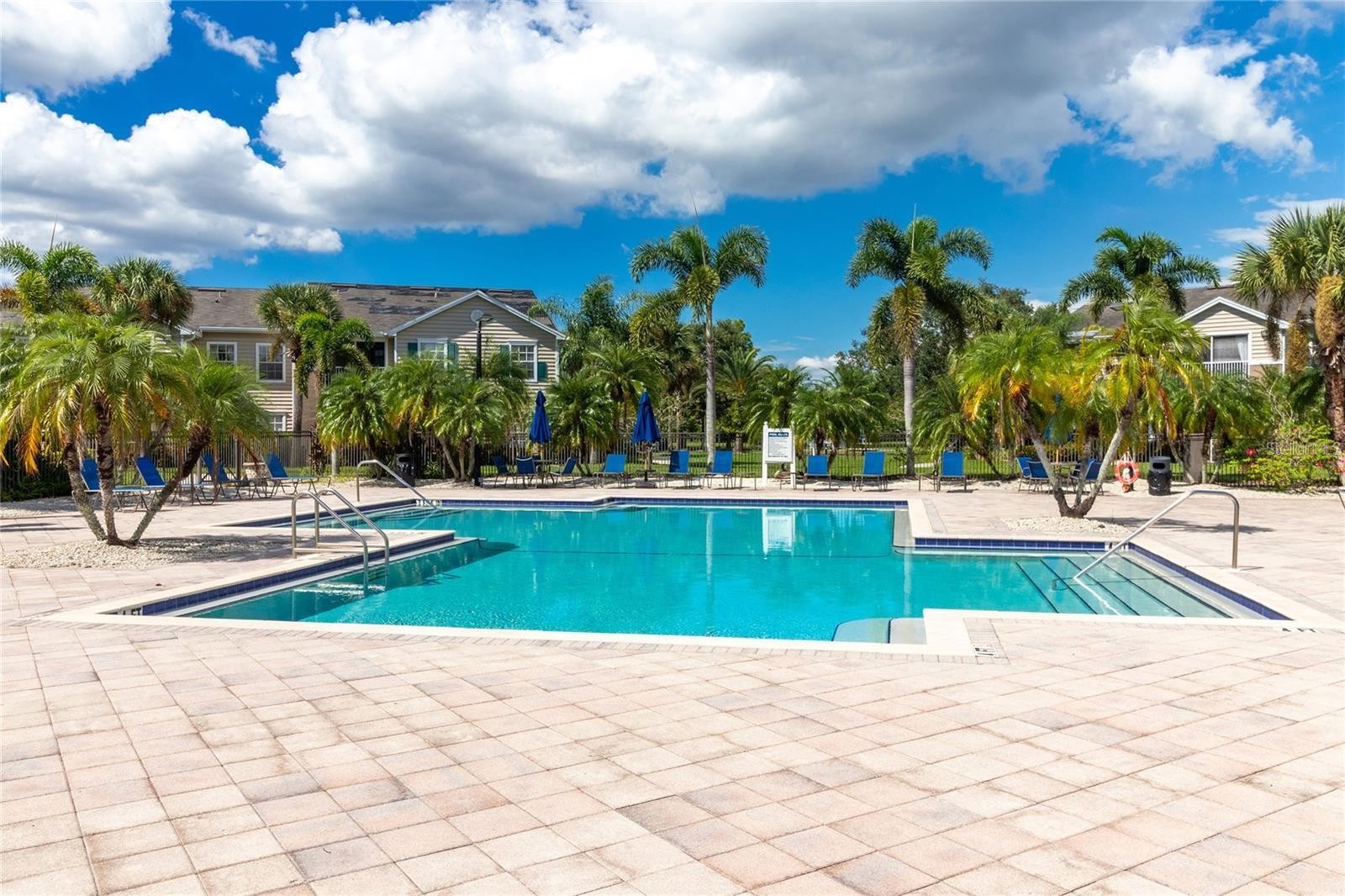 8911 MANOR LOOP #207