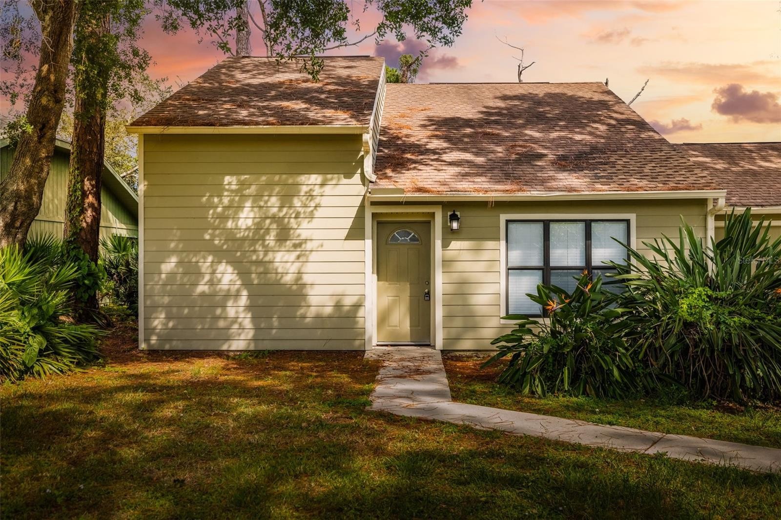 2004 WOOD HOLLOW PL