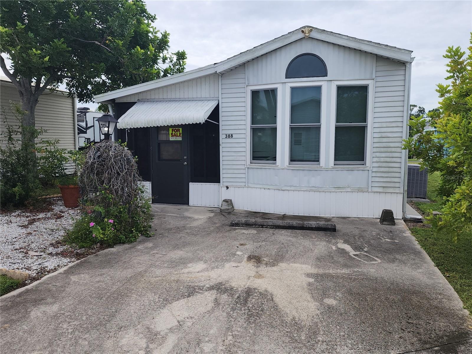 1674 UNIVERSITY PKWY #388