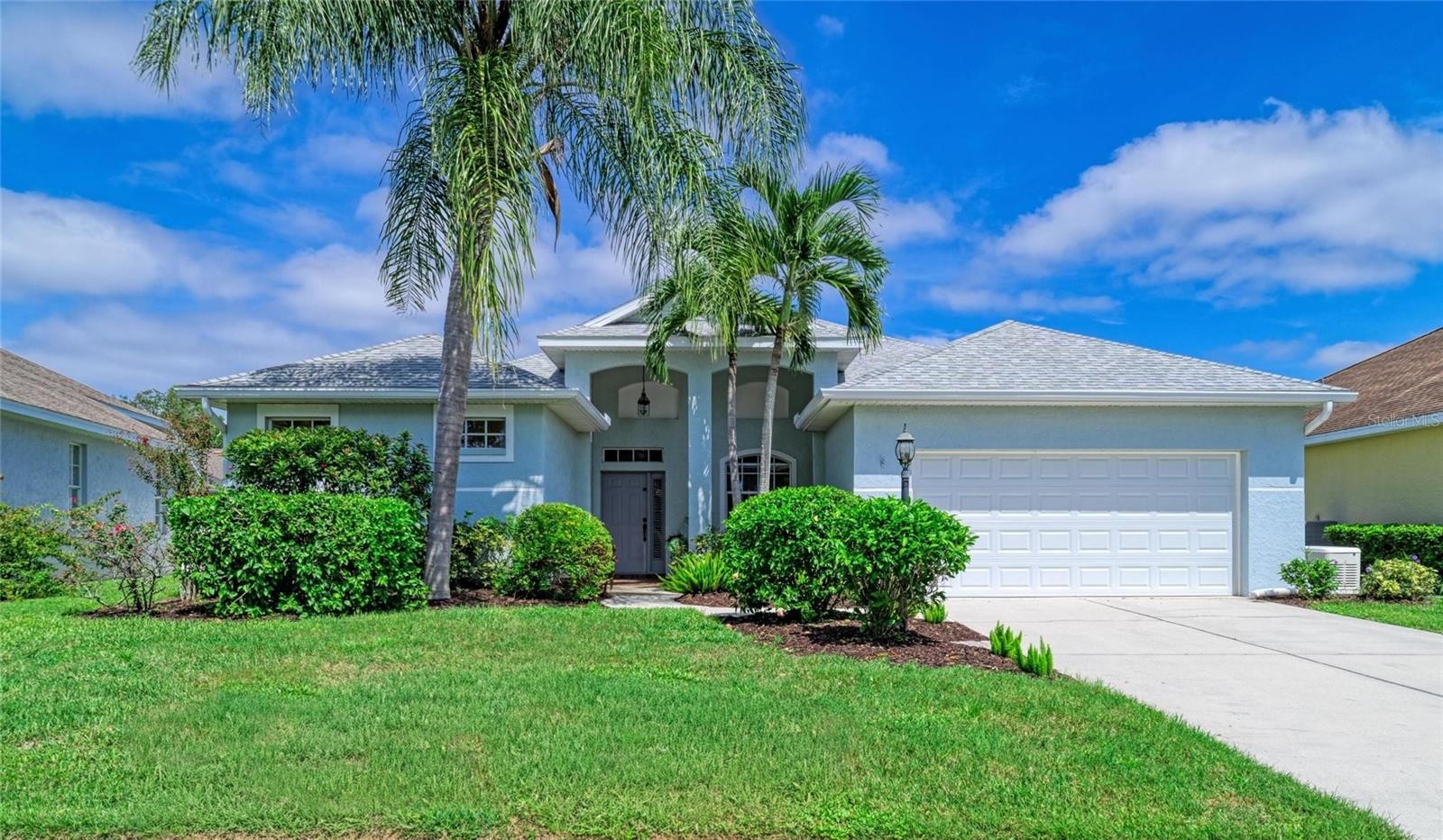 12105 BEEFLOWER DR