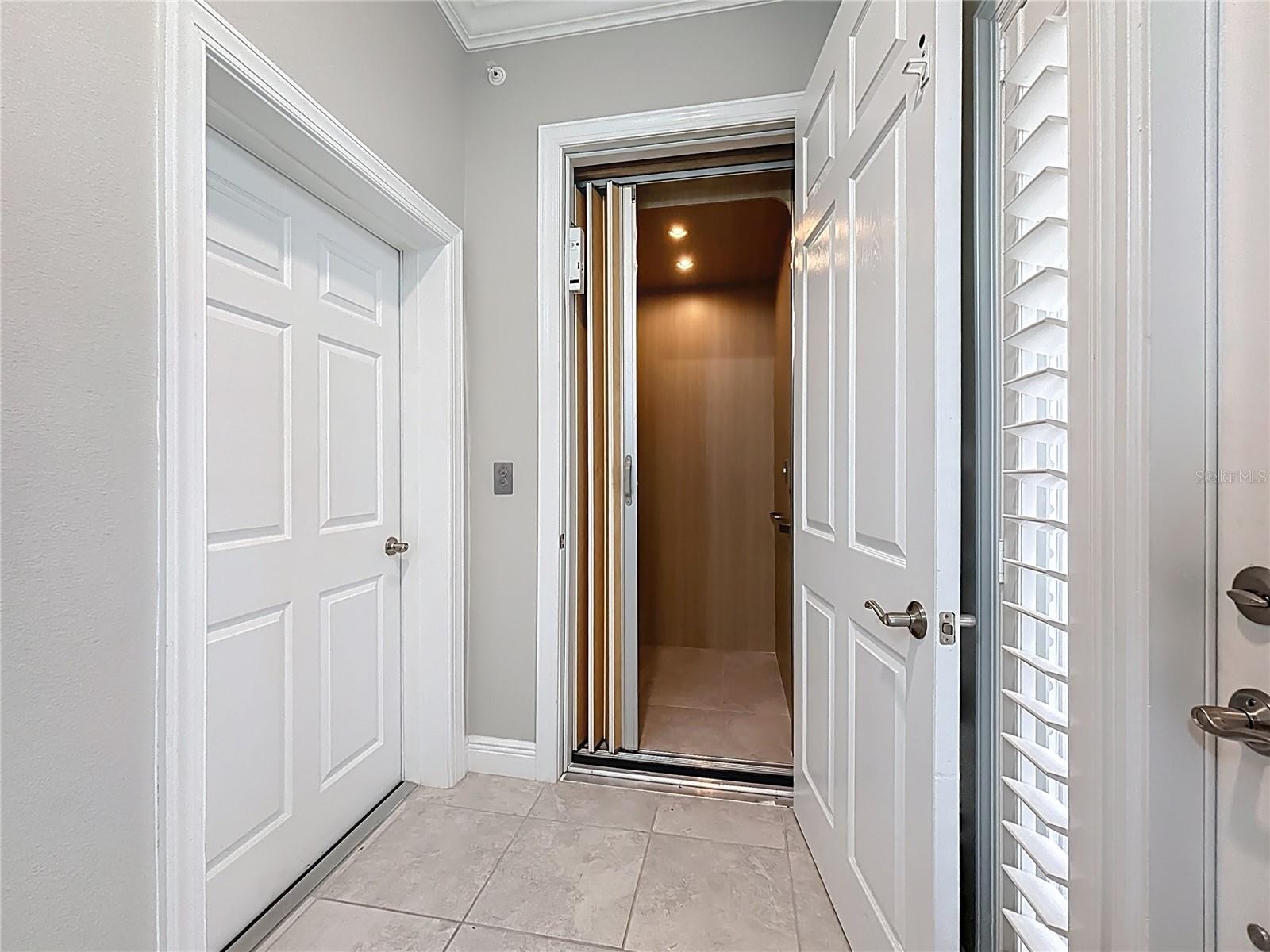 202 BELLA VISTA TERRACE #D