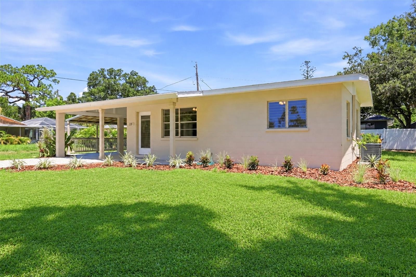 228 STANFORD RD