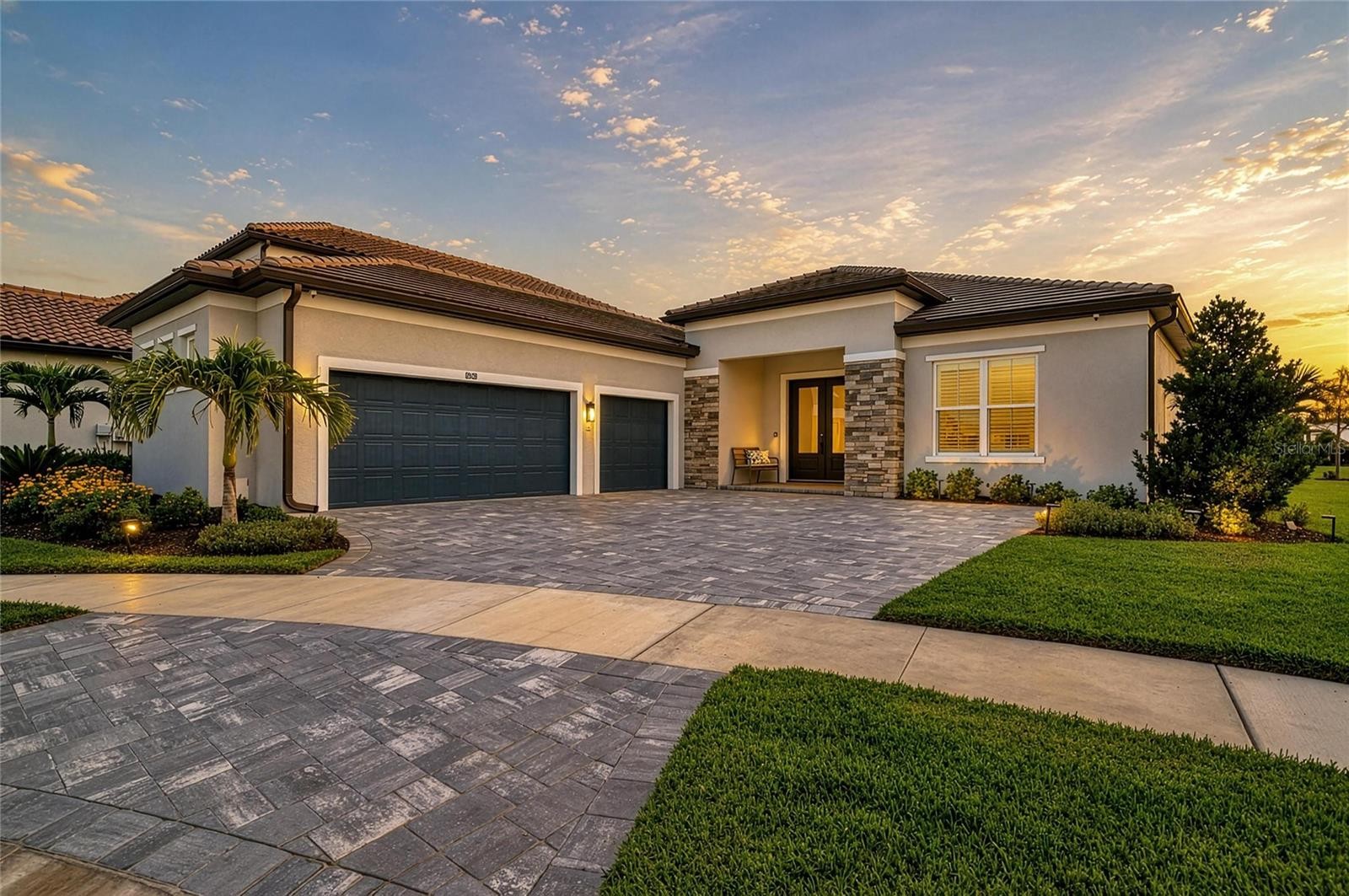8533 BEECHLAKE CT