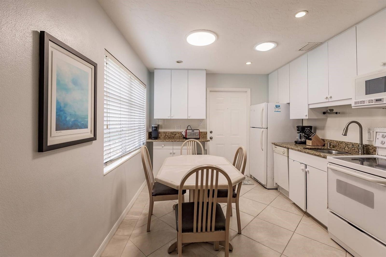 6020 MIDNIGHT PASS RD #8