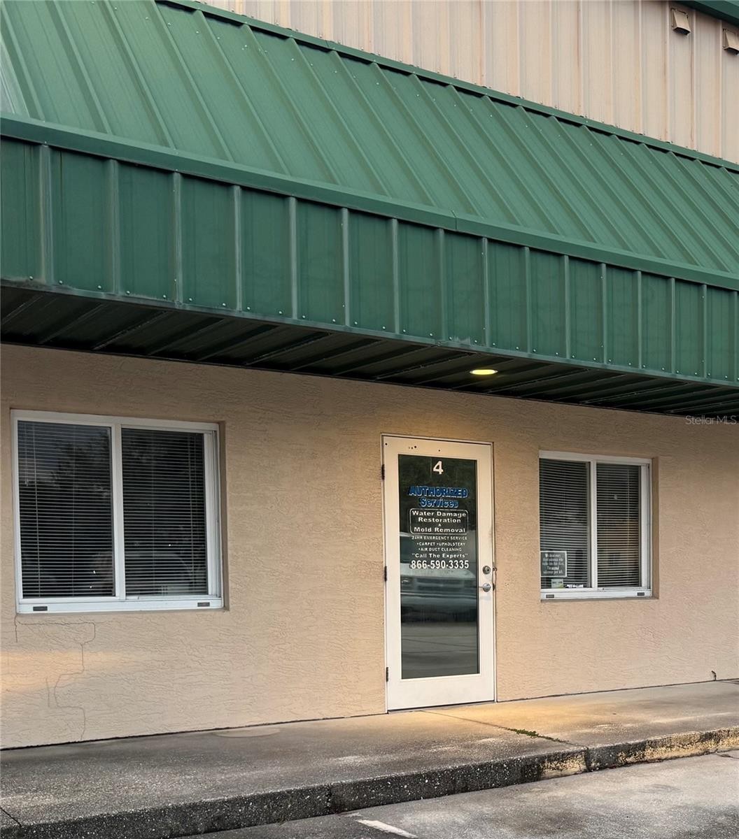 121 TRIPLE DIAMOND BLVD #4