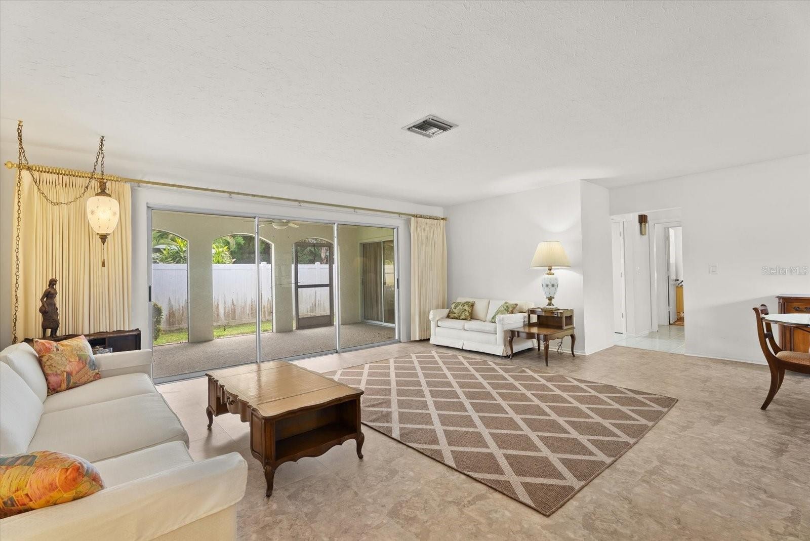 3378 KENMORE DR
