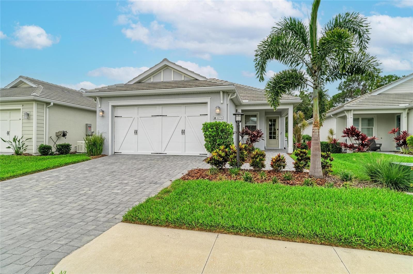 1079 WATERLINE CT