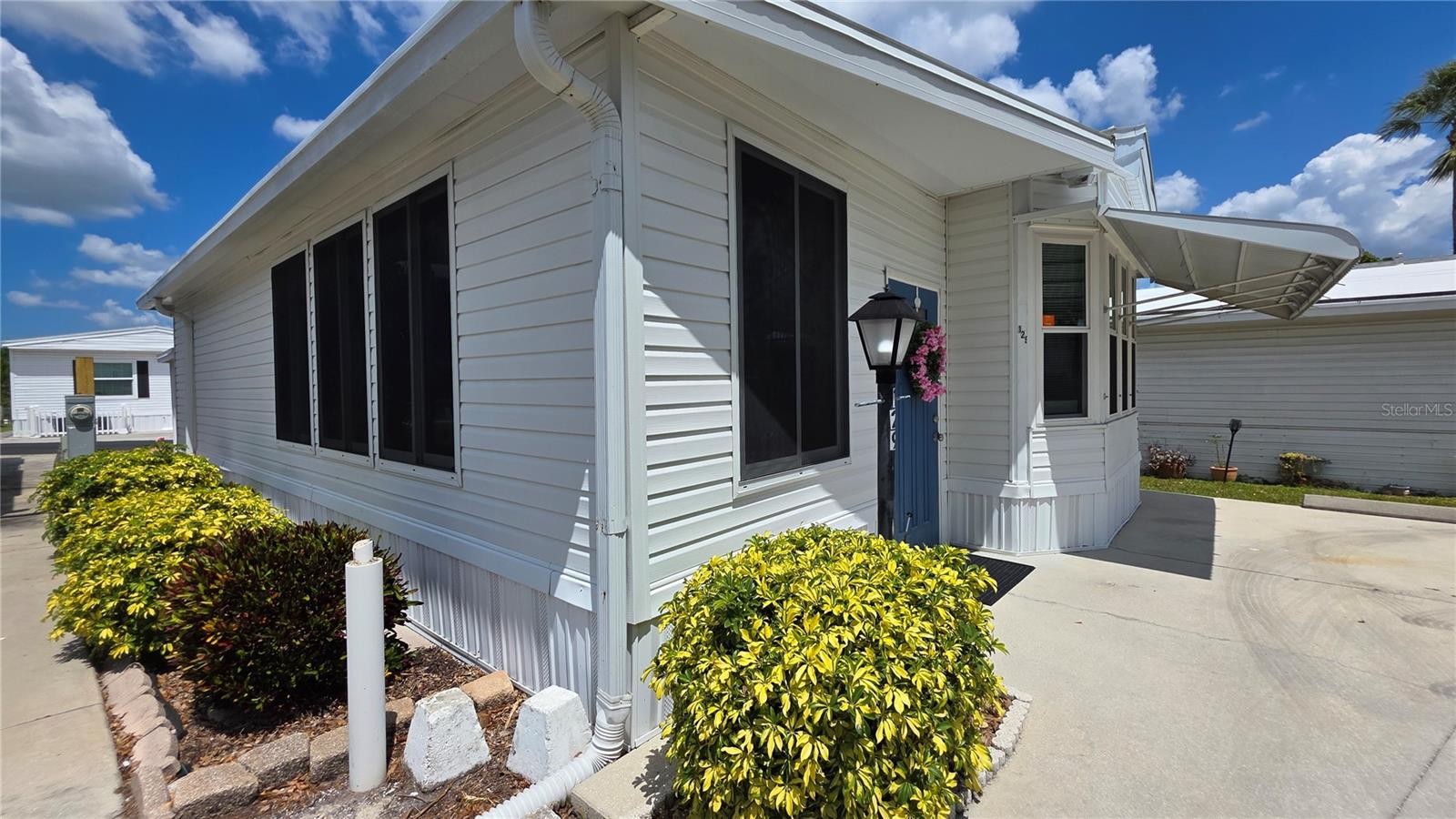 1674 UNIVERSITY PKWY LOT 129