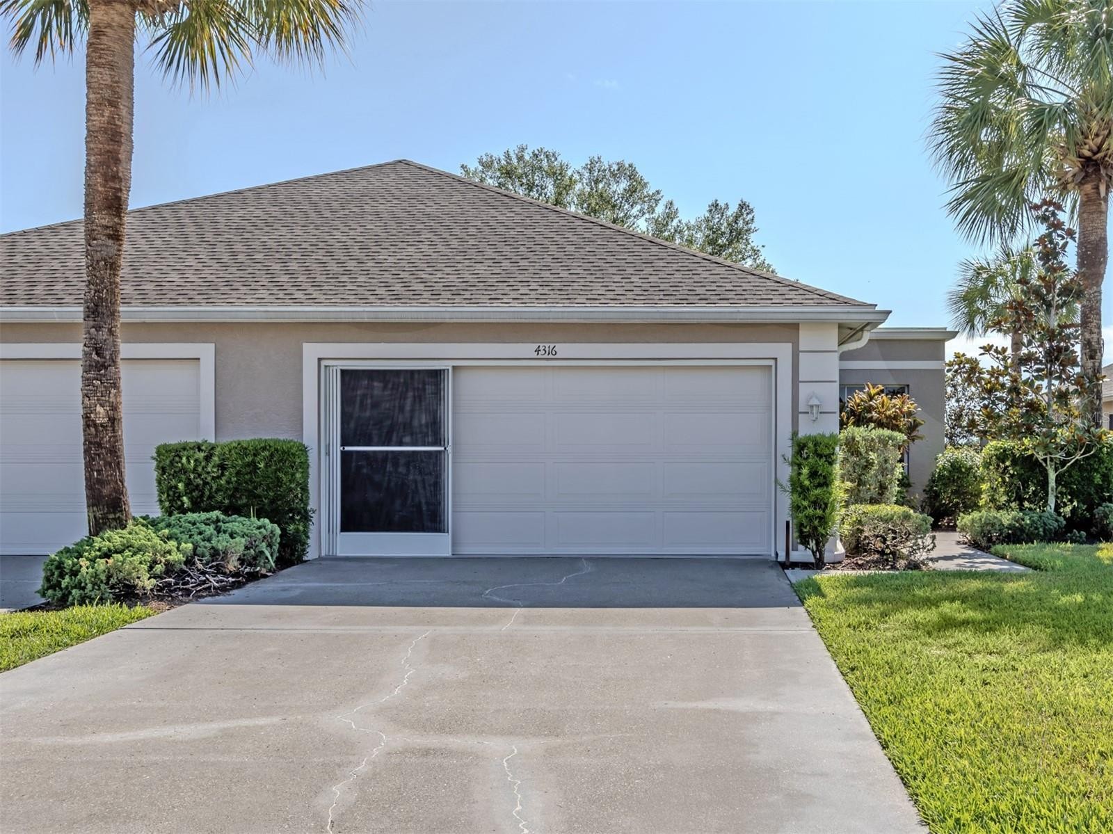 4316 FAIRWAY DR