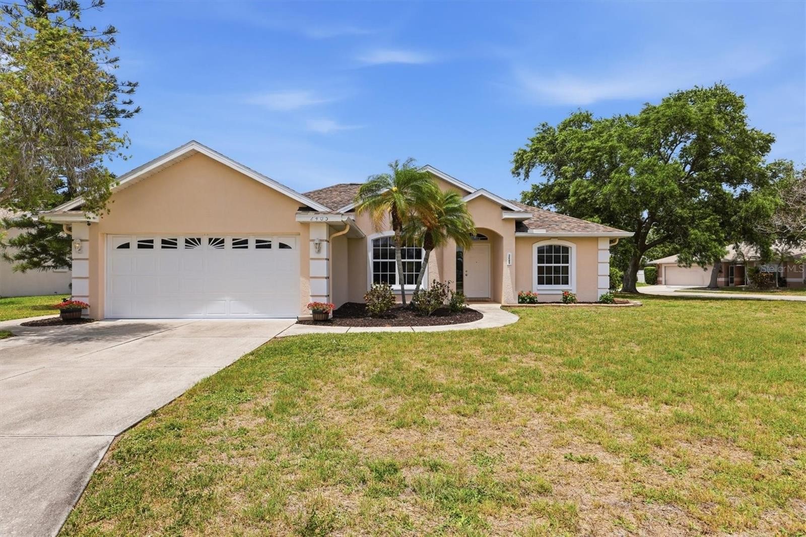 2405 49TH DR E