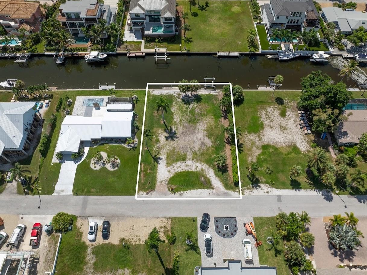 568 ROUNTREE DR