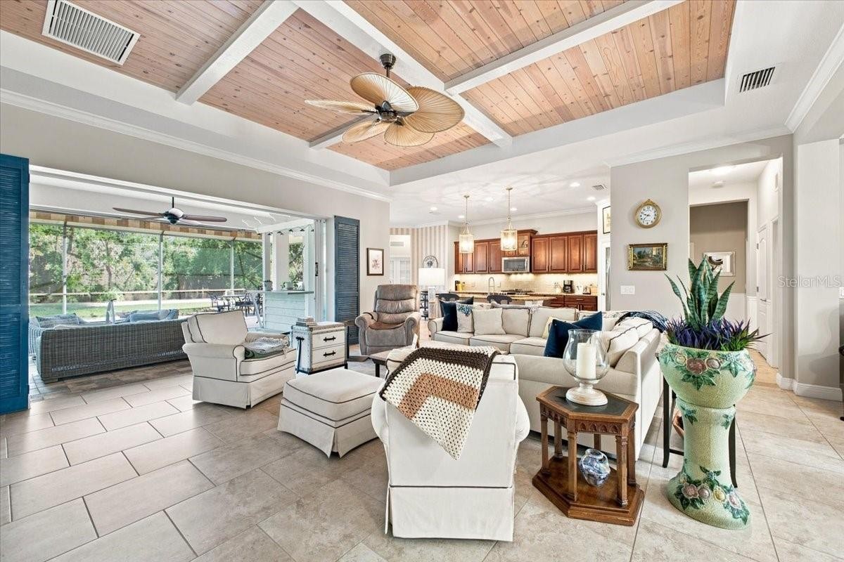4704 SENECA PARK TRL